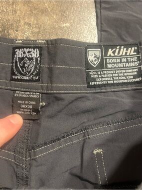 Men's Black Cargo Pants - Durable Outdoor Performance